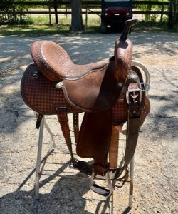 Double J Pozzi Wide Flex Barrel Saddle